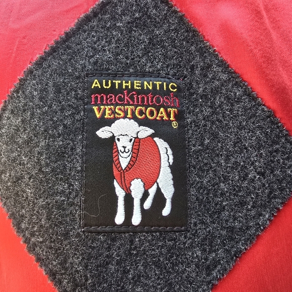 Vintage Gray Hooded Wool Coat with Red Interior Trim - Picture 14 of 16